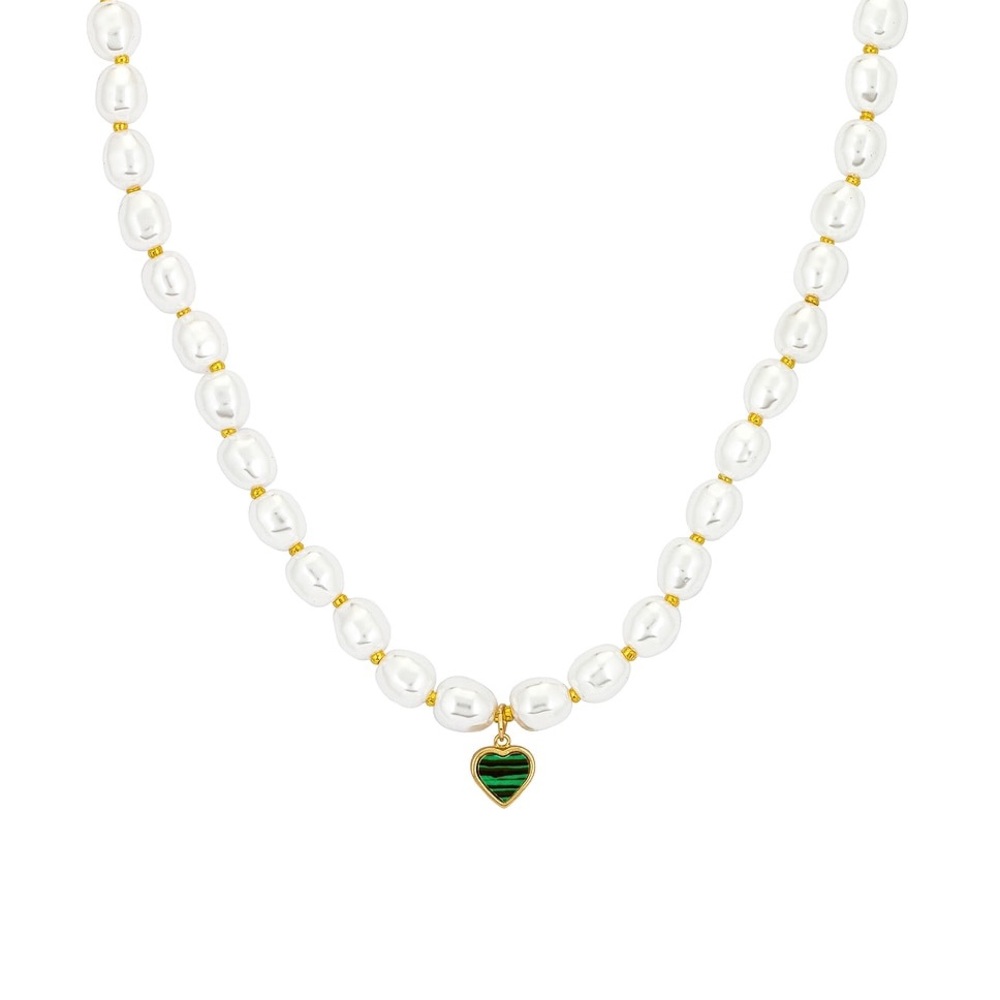 NWT Elegant Pearl Necklace with Green Heart Pendant